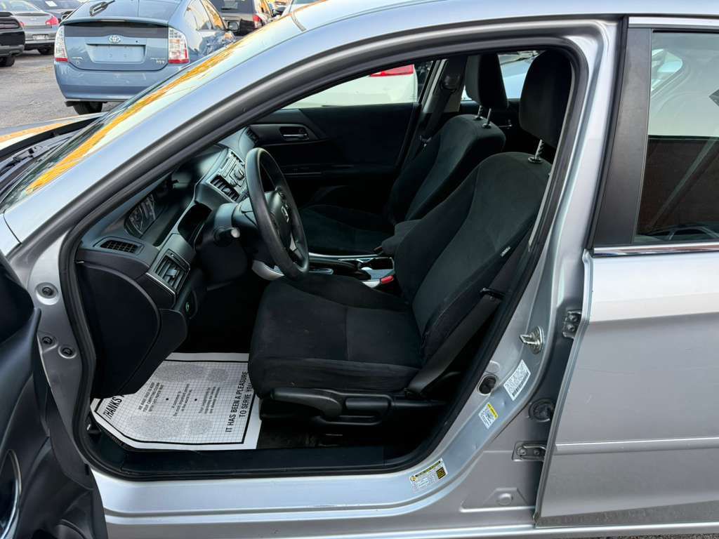 2013 Honda Accord Image 9