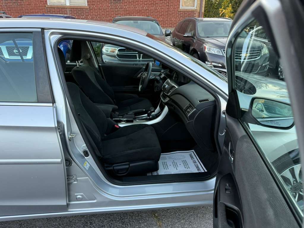 2013 Honda Accord Image 15