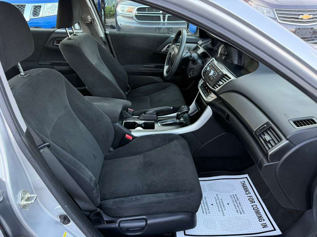 2013 Honda Accord Image 16