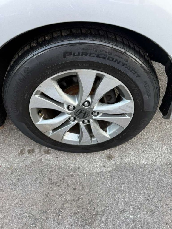 2013 Honda Accord Image 21