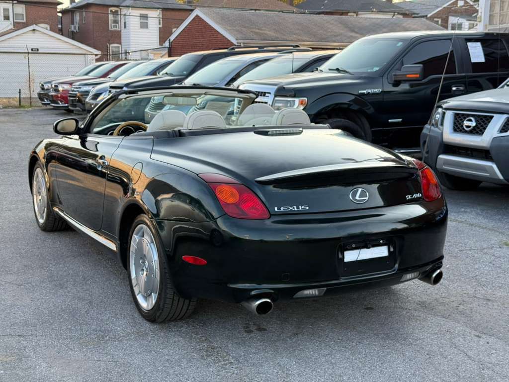 2002 Lexus SC Image 9