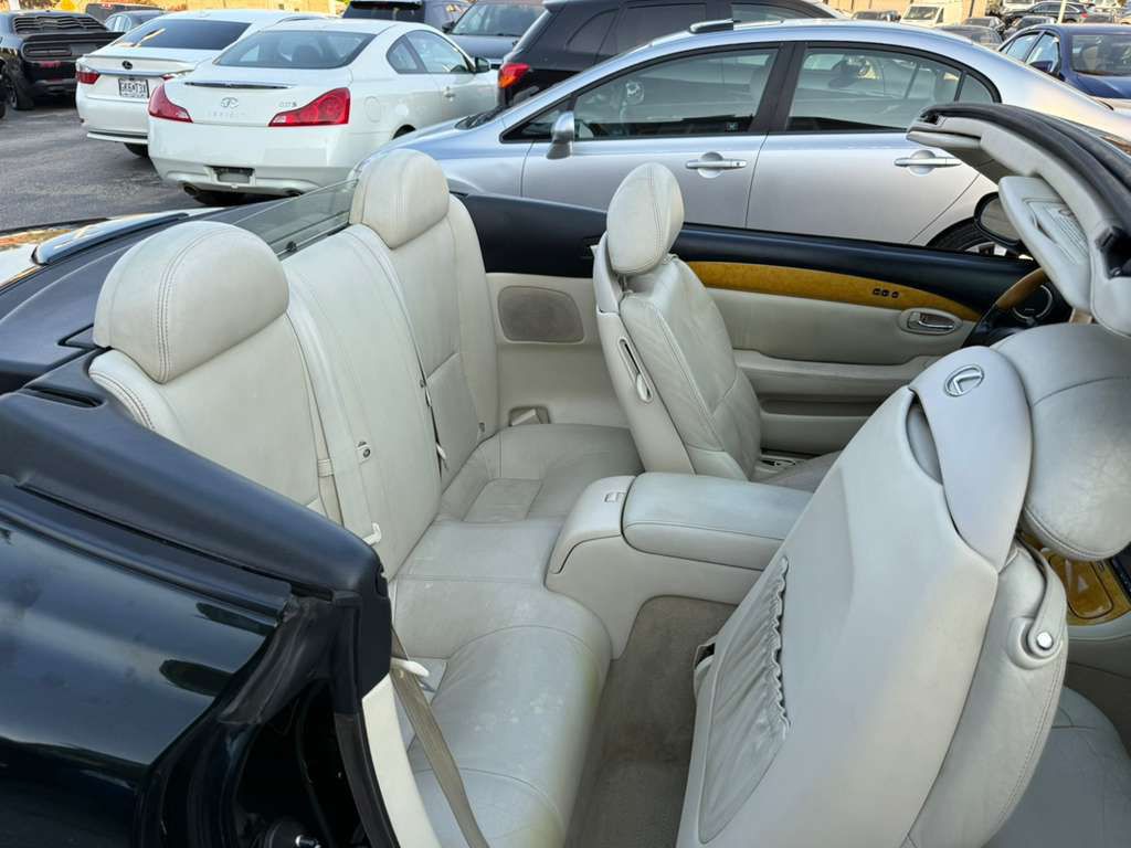 2002 Lexus SC Image 27
