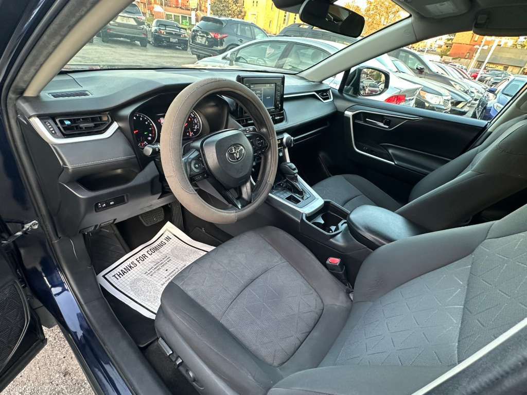 2020 Toyota Rav4 Image 11