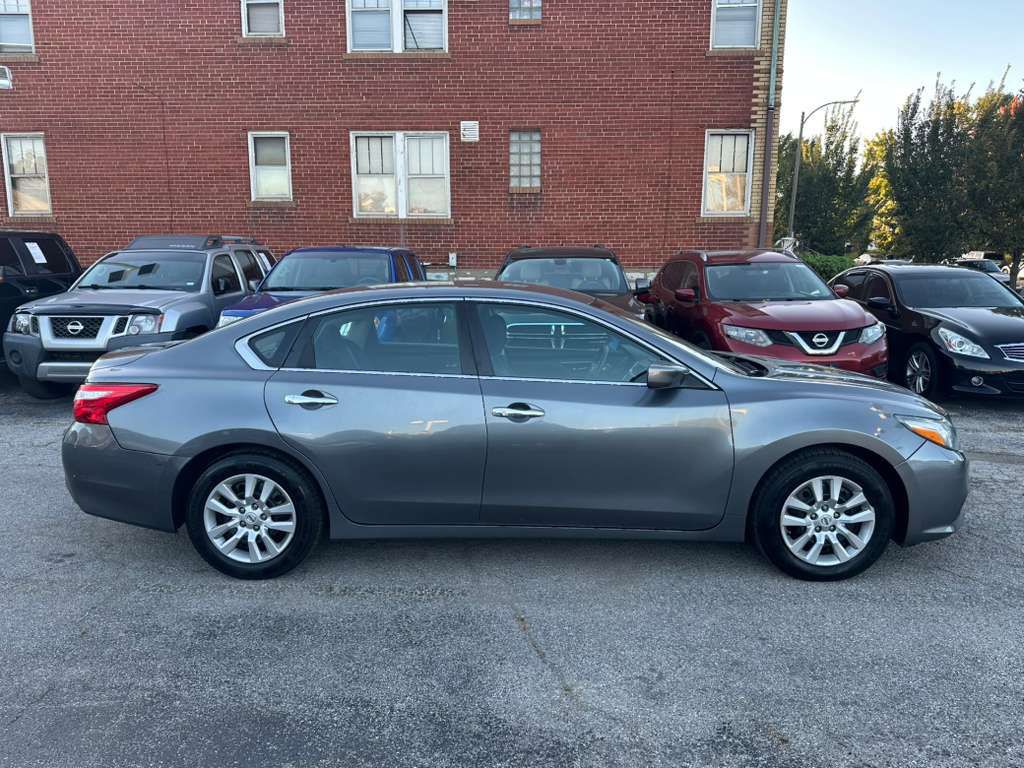 2016 Nissan Altima Image 4