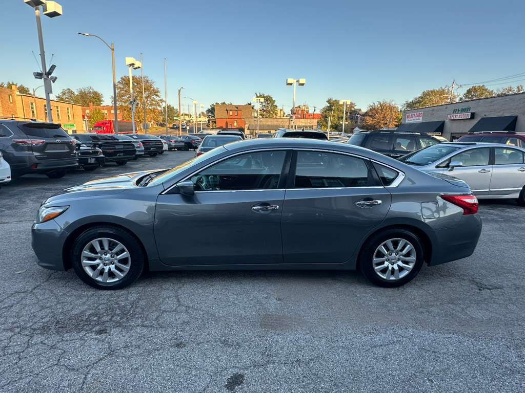 2016 Nissan Altima Image 5