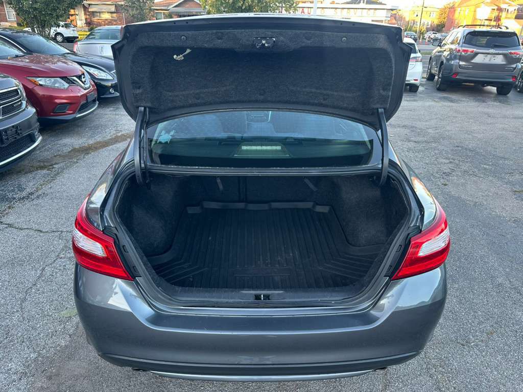 2016 Nissan Altima Image 22