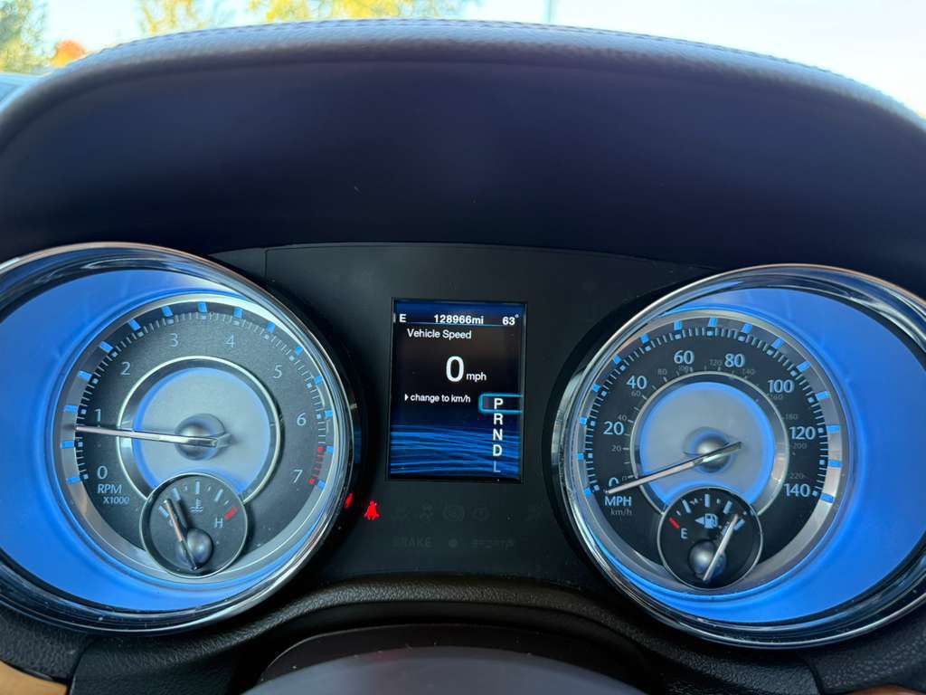 2012 Chrysler 300 Image 14