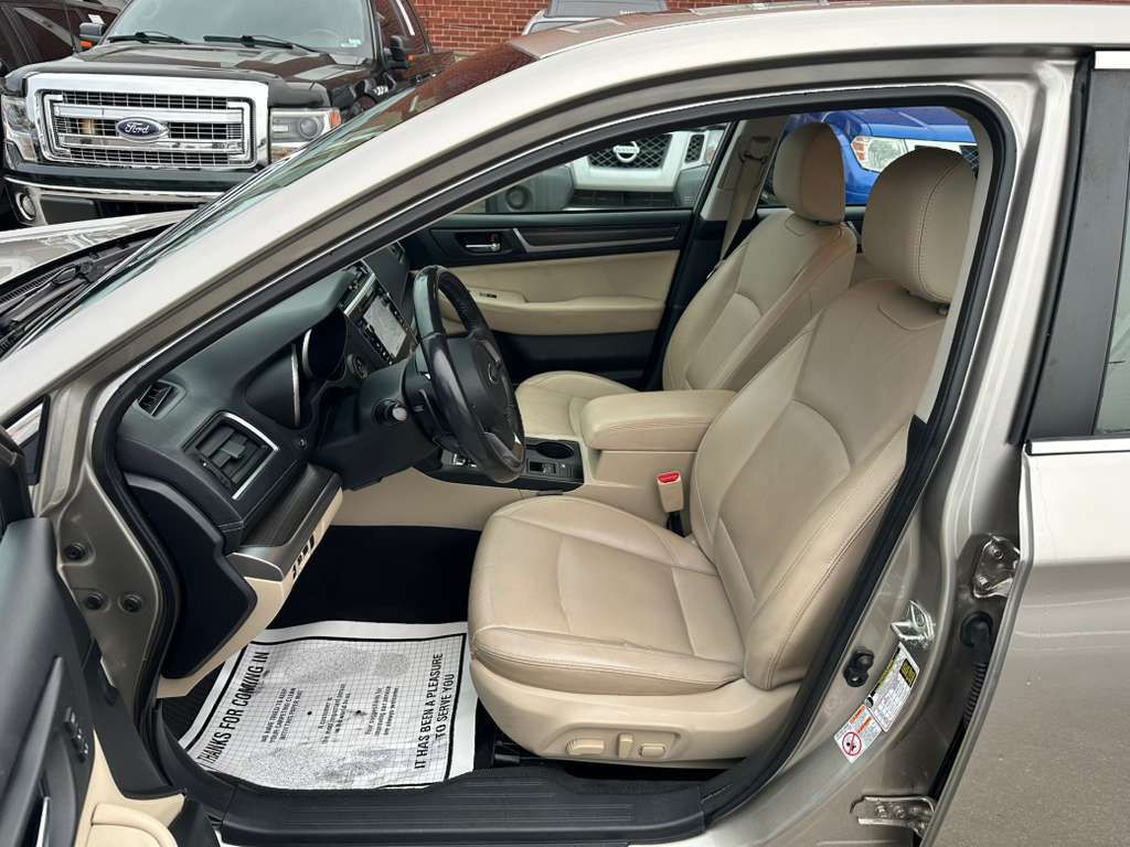 2019 Subaru Legacy Image 10