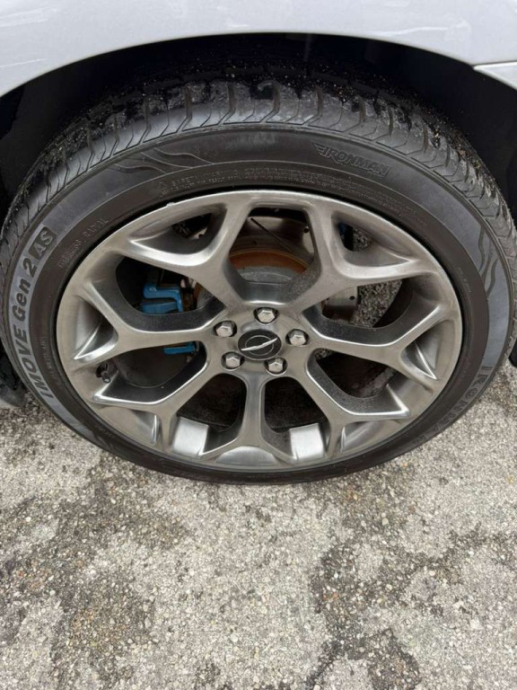 2018 Chrysler 300 Image 22