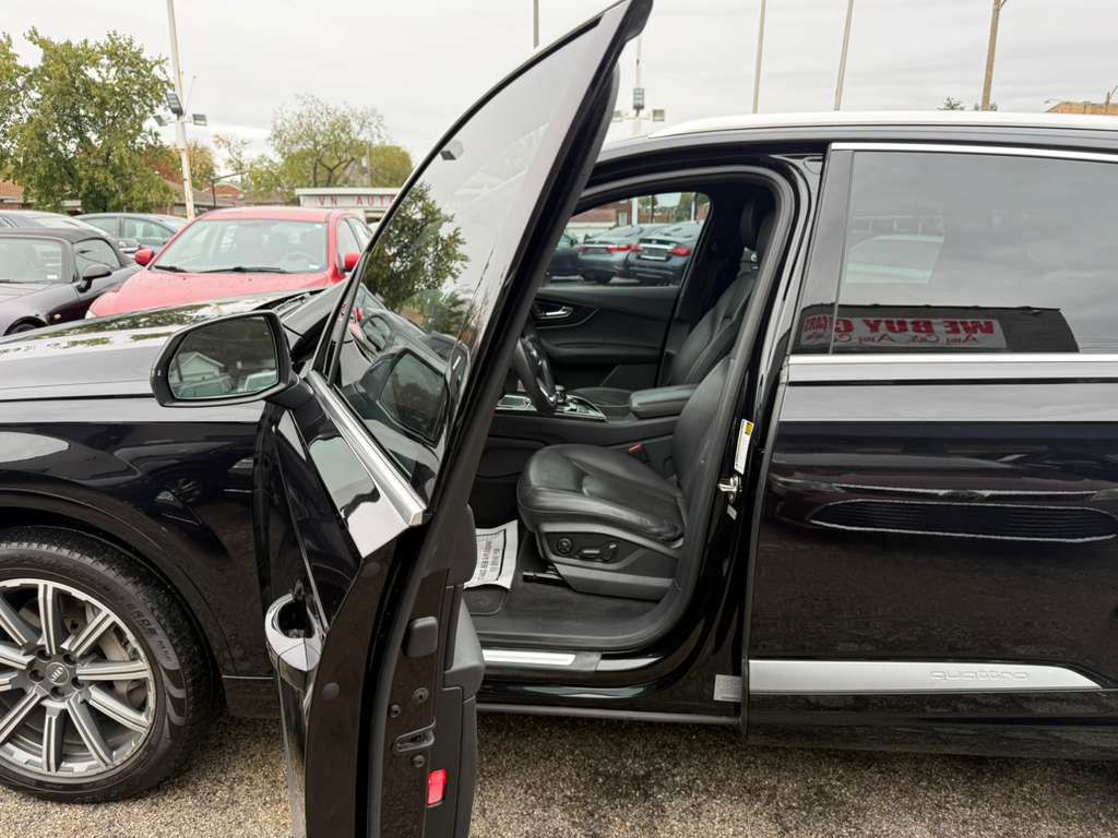 2017 Audi Q7 Image 11