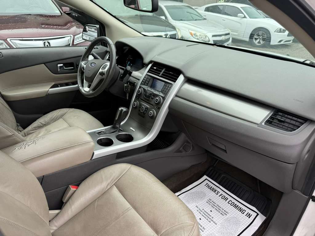 2014 Ford Edge Image 19