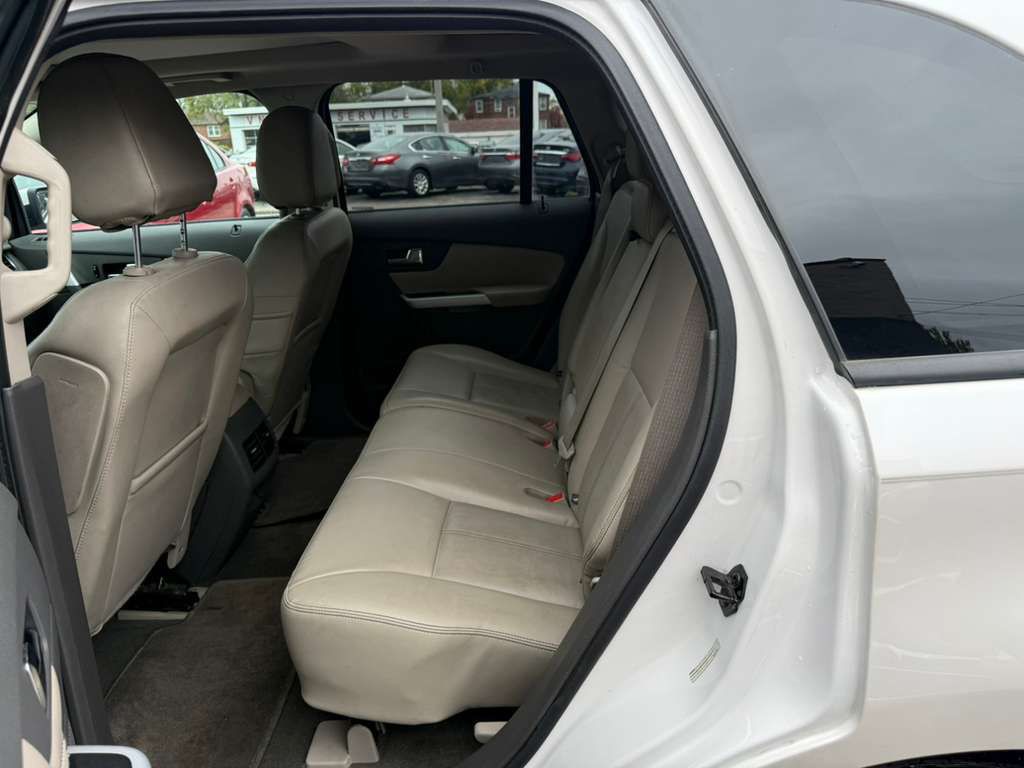 2014 Ford Edge Image 21