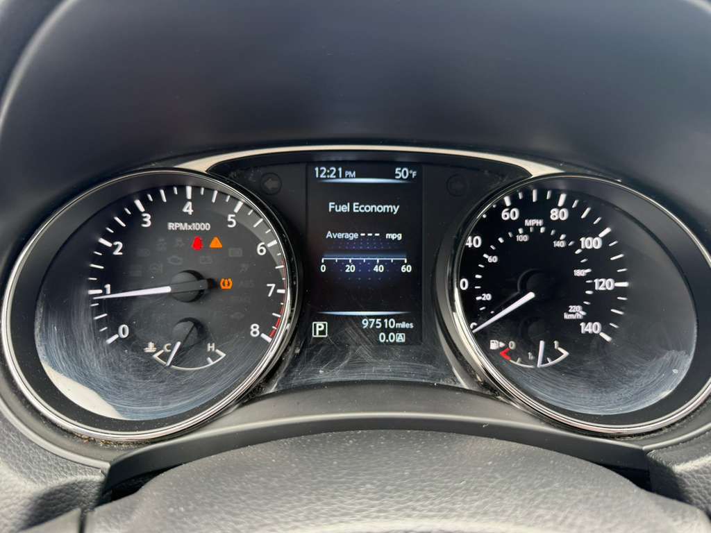 2016 Nissan Rogue Image 14