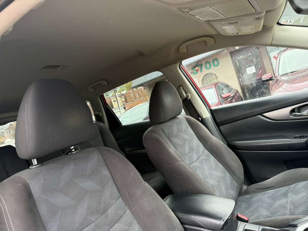 2016 Nissan Rogue Image 15