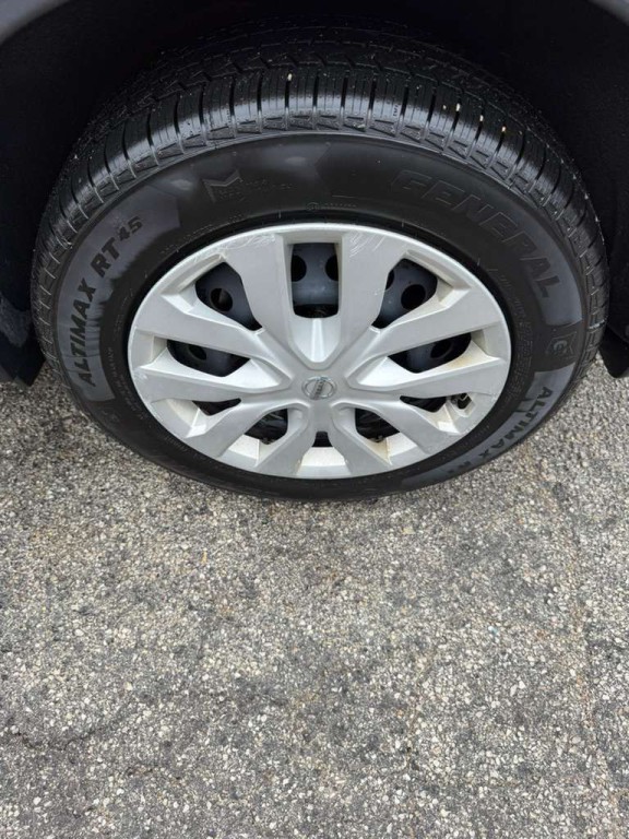 2016 Nissan Rogue Image 21