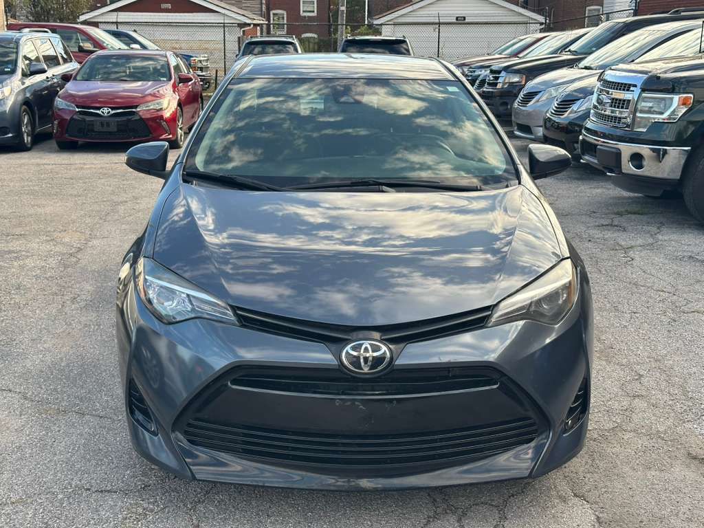 2017 Toyota Corolla Image 2
