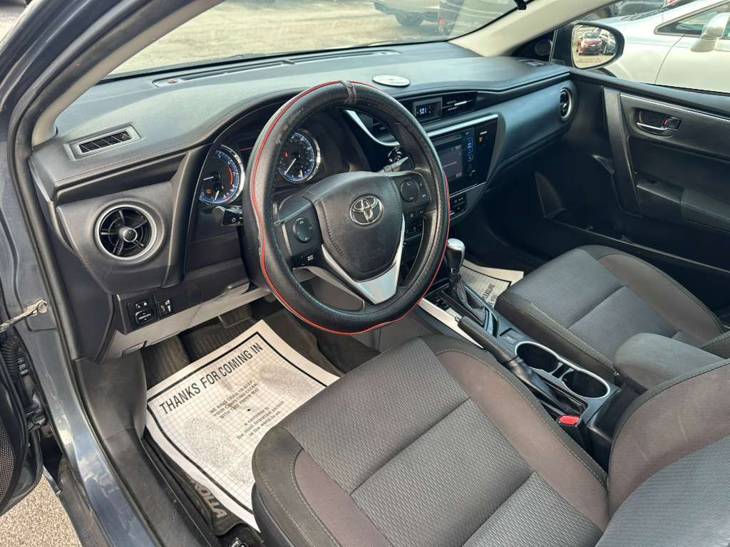 2017 Toyota Corolla Image 11