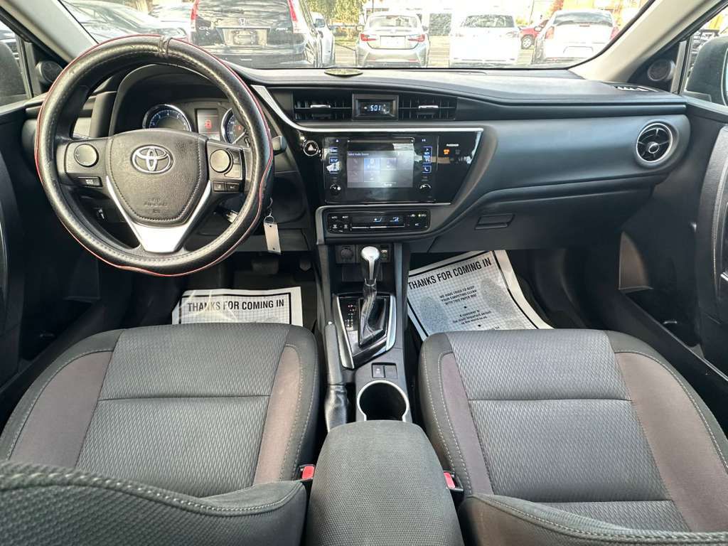2017 Toyota Corolla Image 14