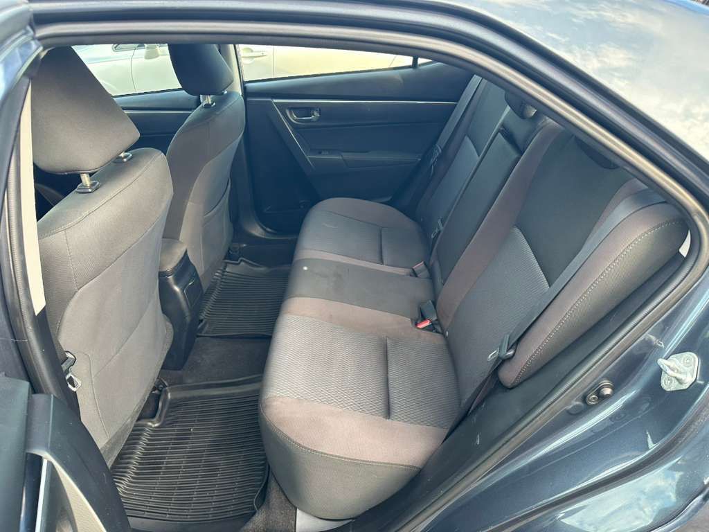 2017 Toyota Corolla Image 20