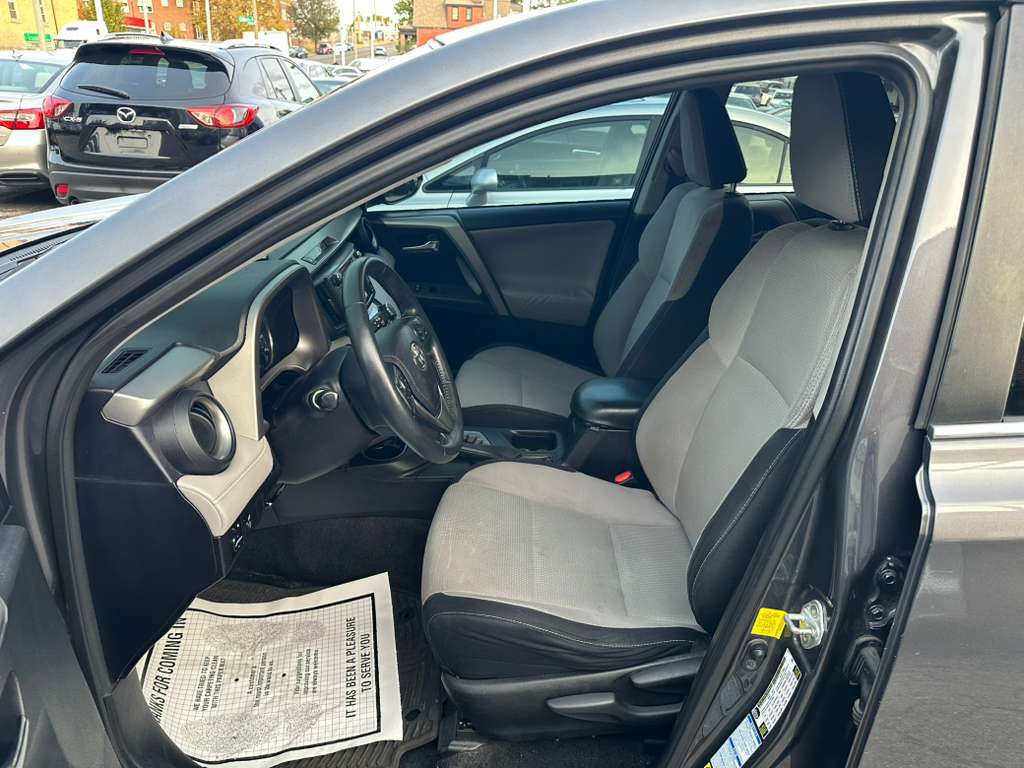 2016 Toyota Rav4 Image 10