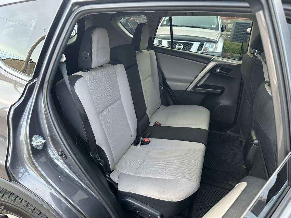 2016 Toyota Rav4 Image 20