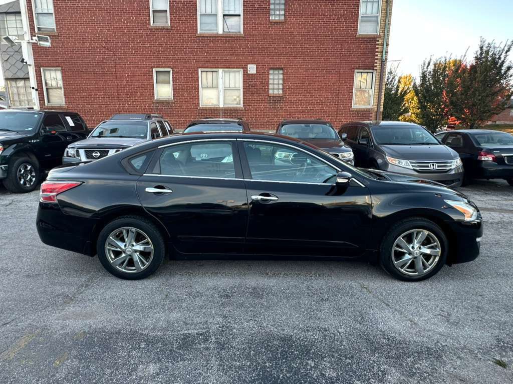 2014 Nissan Altima Image 4
