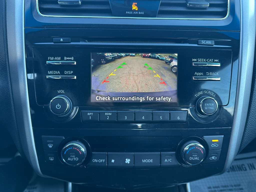 2014 Nissan Altima Image 16
