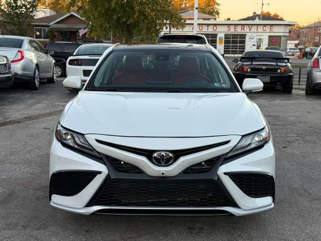 2021 Toyota Camry Image 2