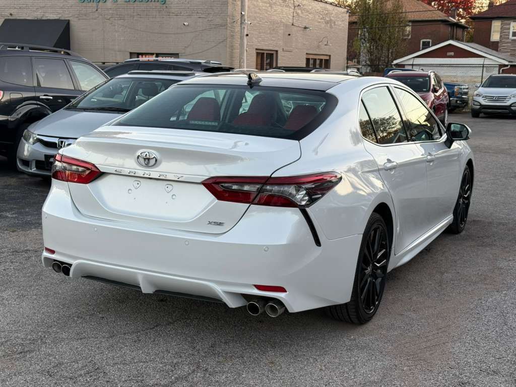 2021 Toyota Camry Image 4