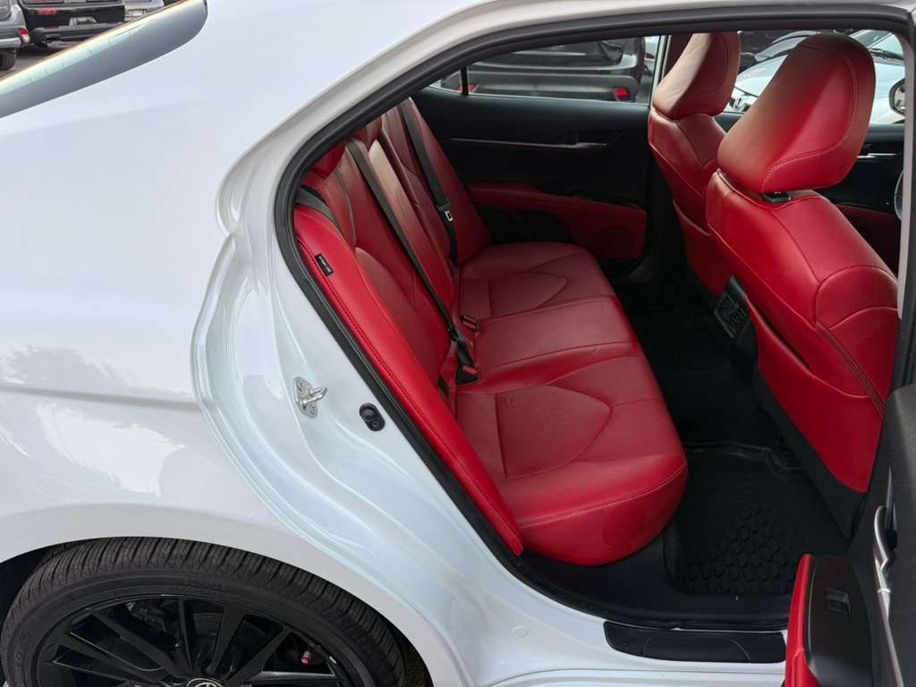 2021 Toyota Camry Image 24