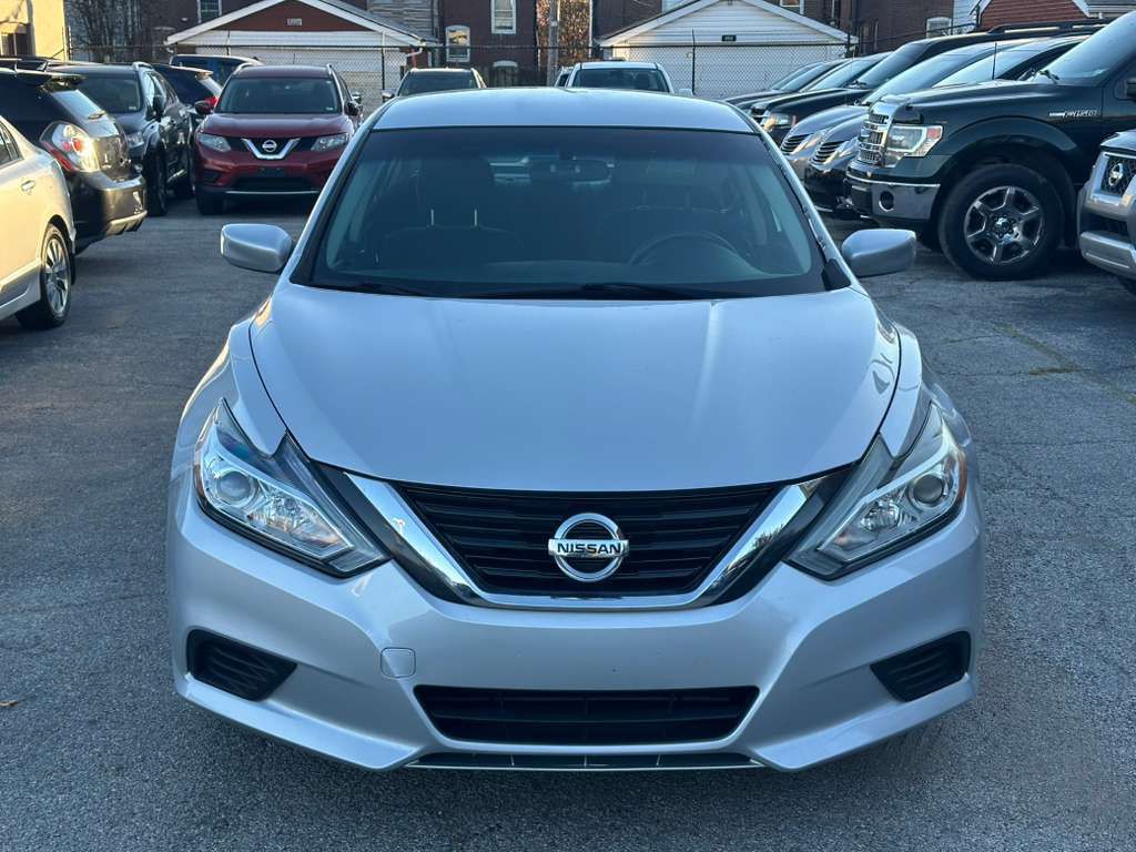 2016 Nissan Altima Image 2