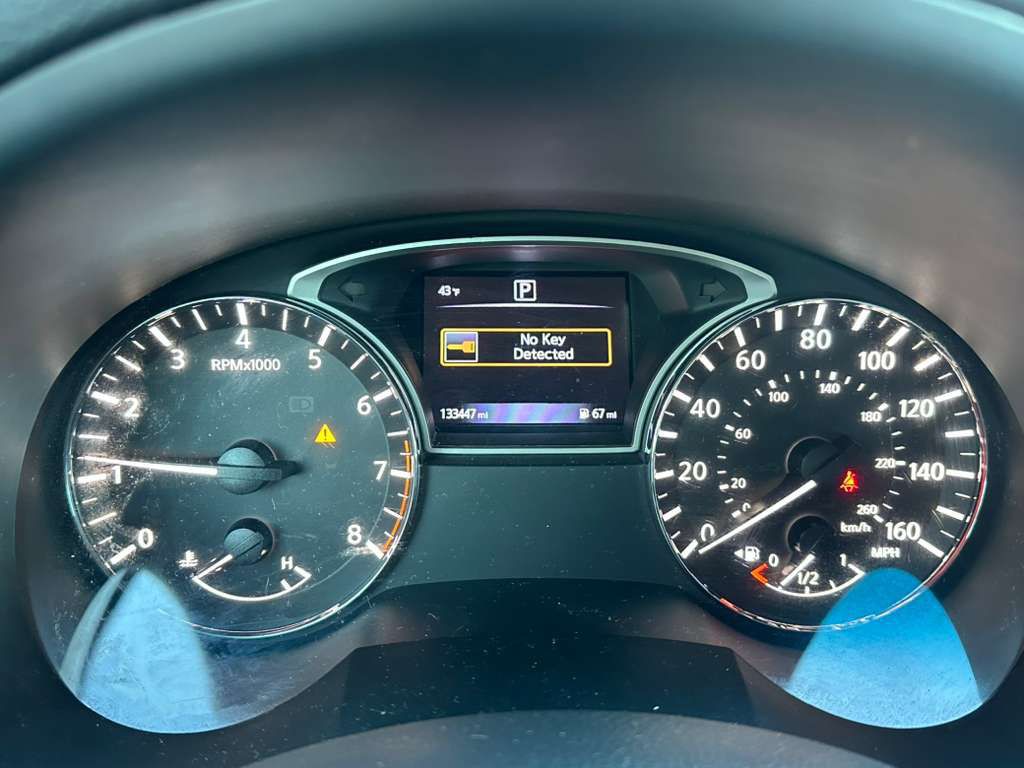 2016 Nissan Altima Image 14