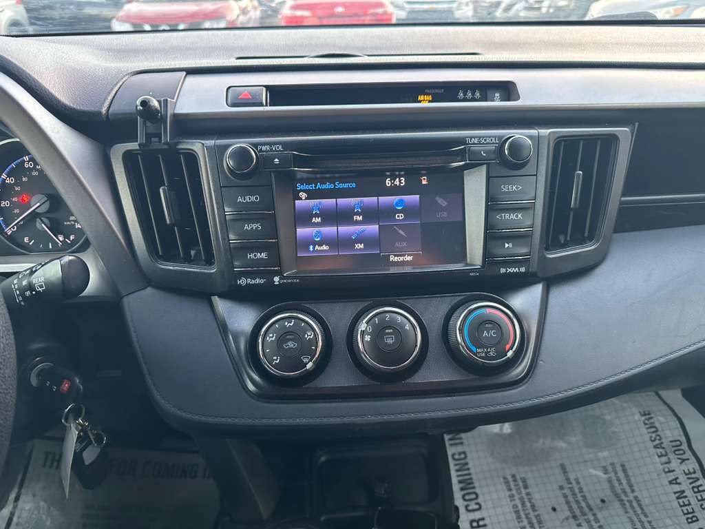 2018 Toyota Rav4 Image 16