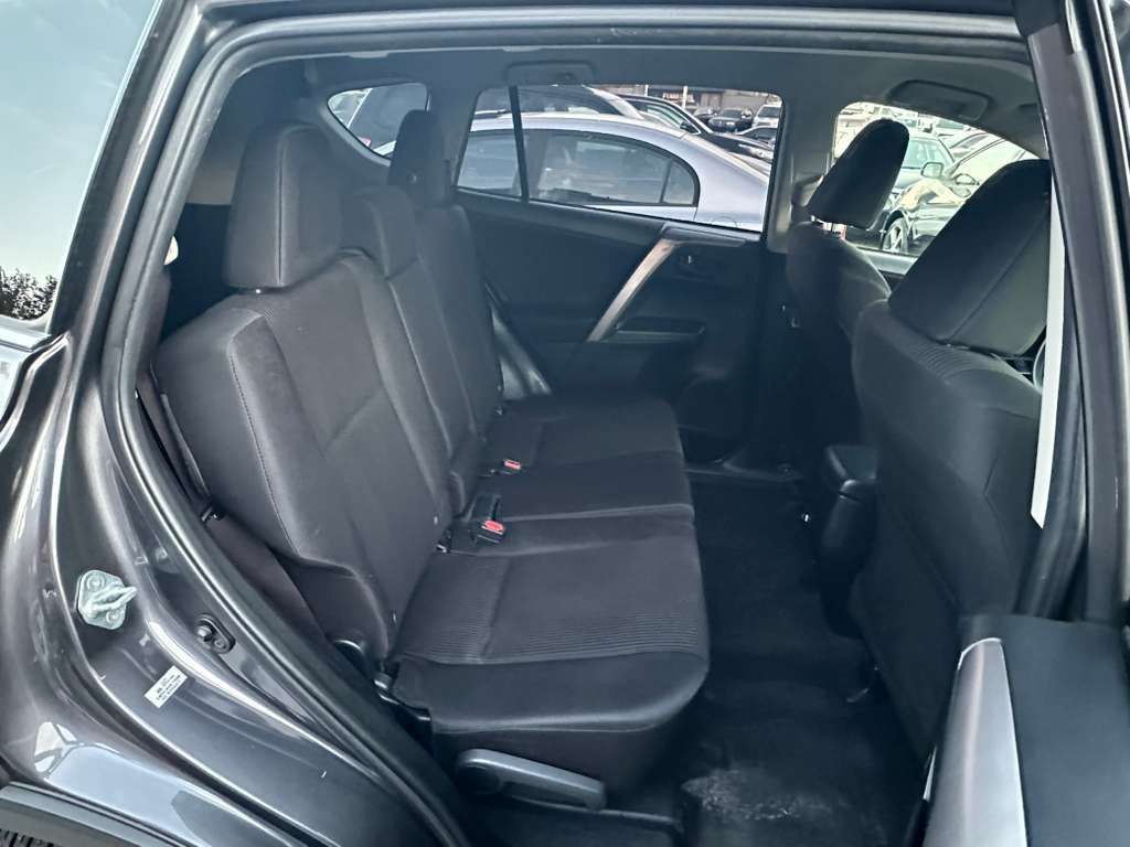 2018 Toyota Rav4 Image 20