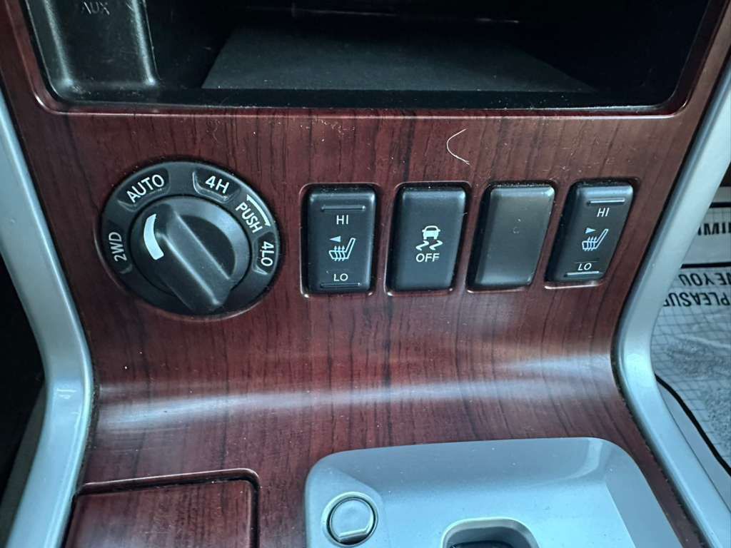 2012 Nissan Pathfinder Image 18