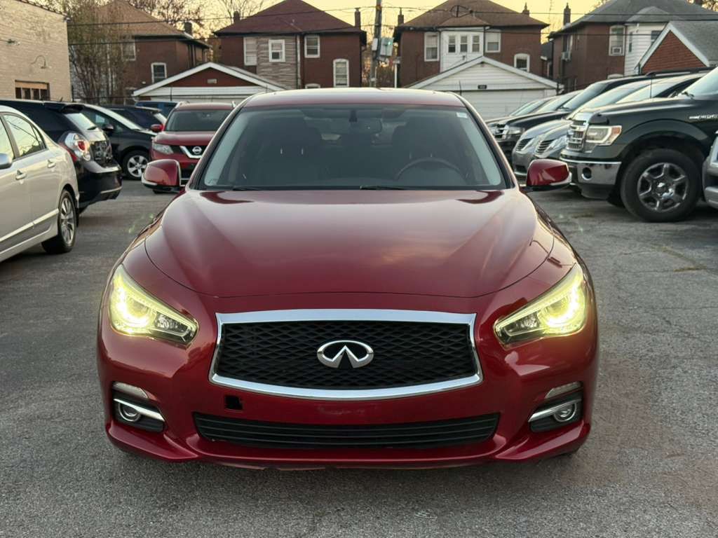 2015 INFINITI Q50 Image 2