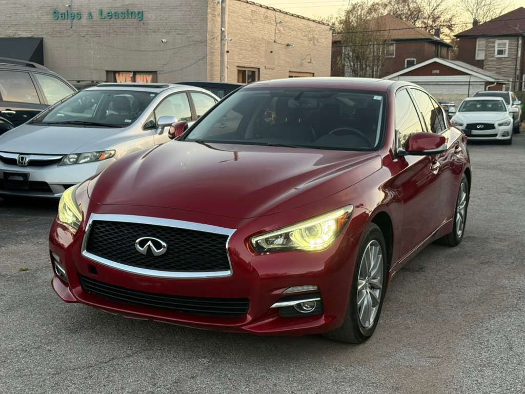 2015 INFINITI Q50 Image 3