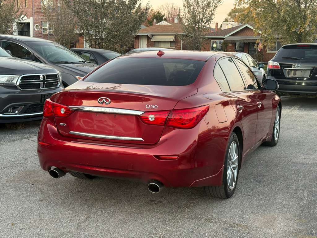 2015 INFINITI Q50 Image 6