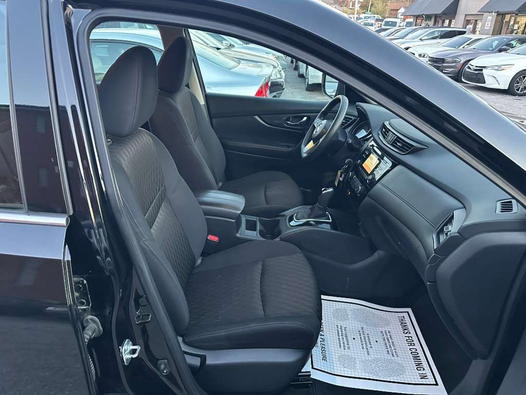 2017 Nissan Rogue Image 12