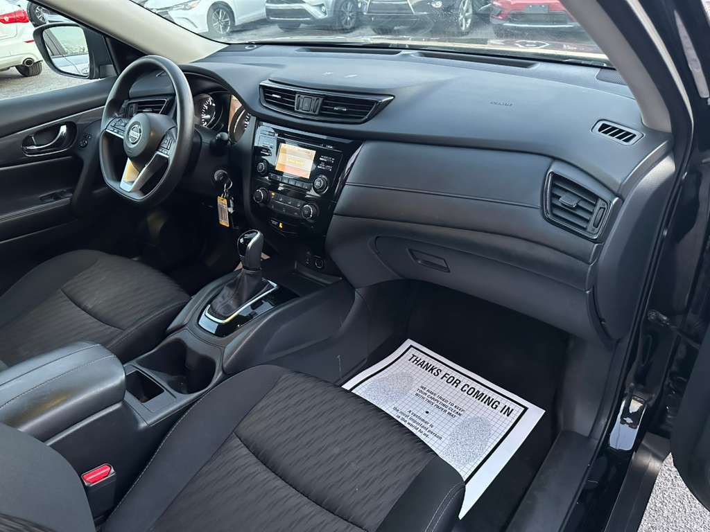 2017 Nissan Rogue Image 13