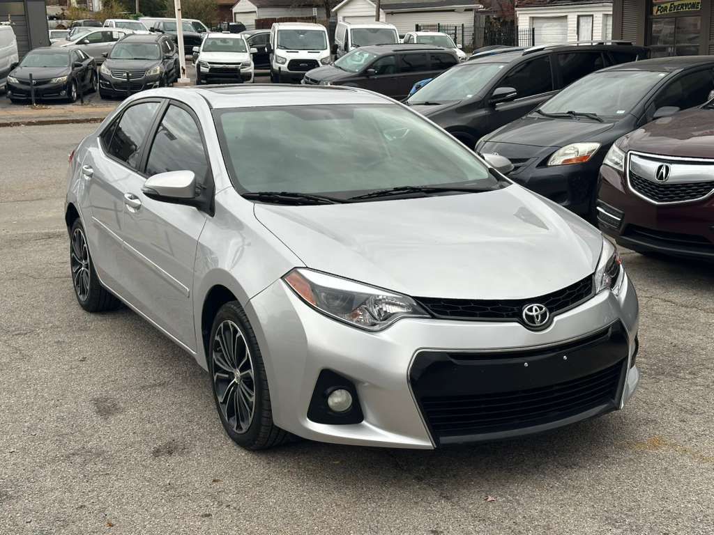 2016 Toyota Corolla Image 1