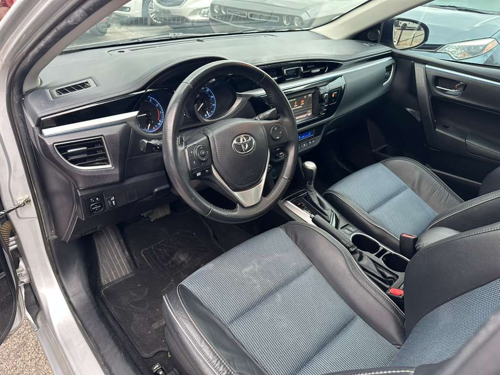 2016 Toyota Corolla Image 11