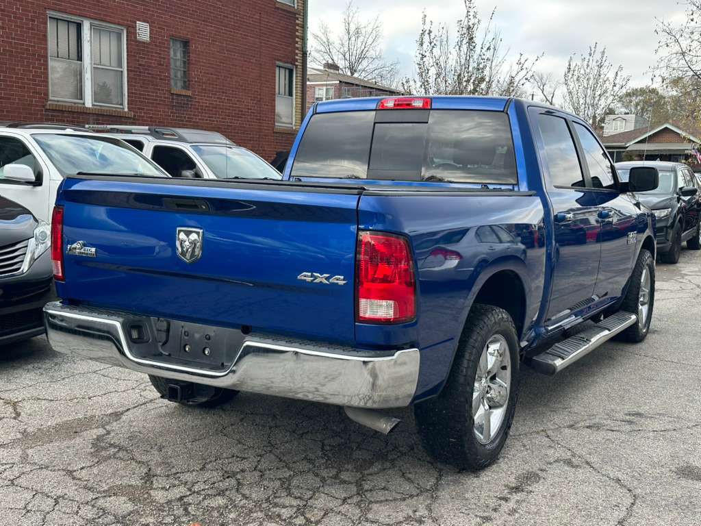 2015 RAM 1500 Image 6