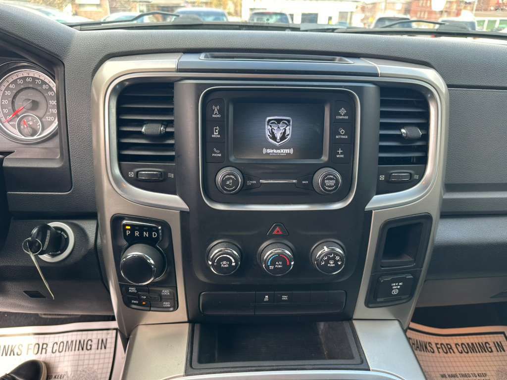 2015 RAM 1500 Image 16