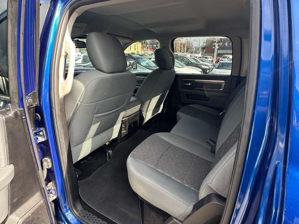 2015 RAM 1500 Image 21