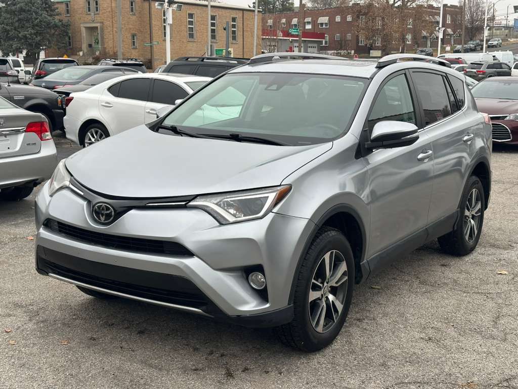 2018 Toyota Rav4 Image 3