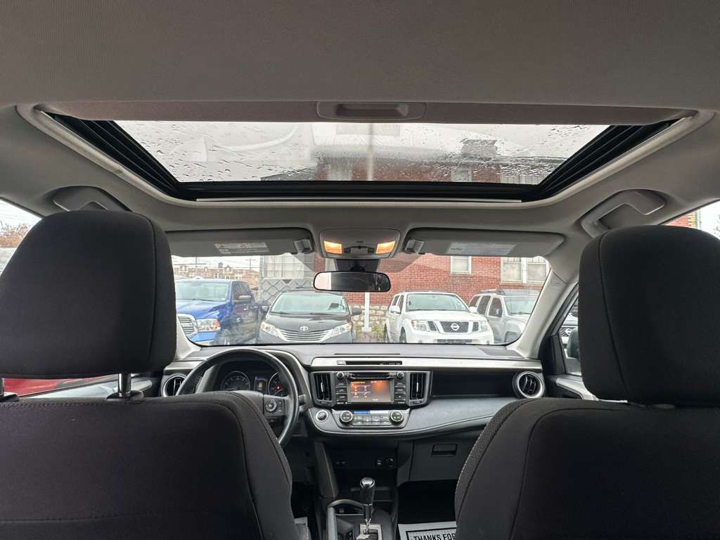 2018 Toyota Rav4 Image 19