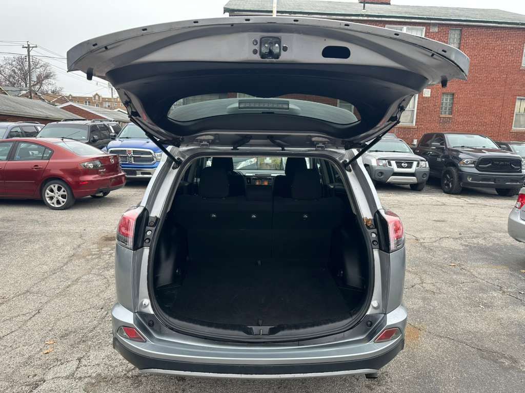 2018 Toyota Rav4 Image 23