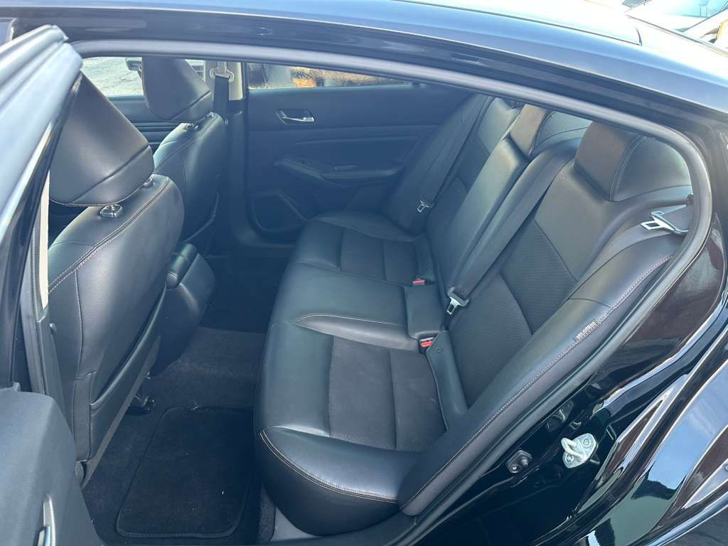 2019 Nissan Altima Image 21