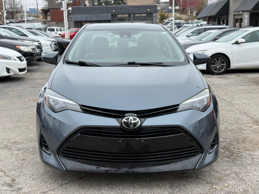 2017 Toyota Corolla Image 2